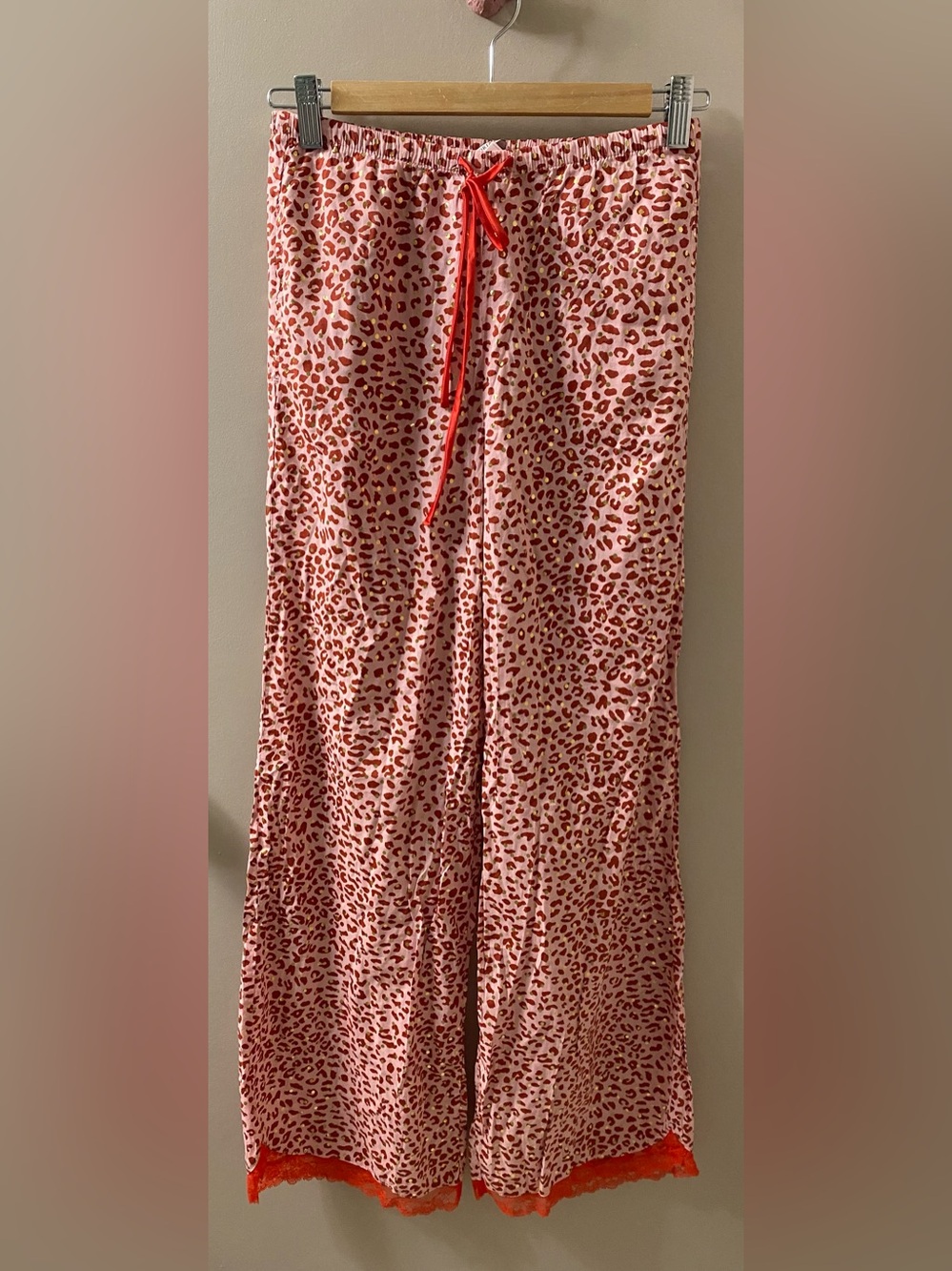 Victoria’s Secret Pink Leopard Pajama Pants